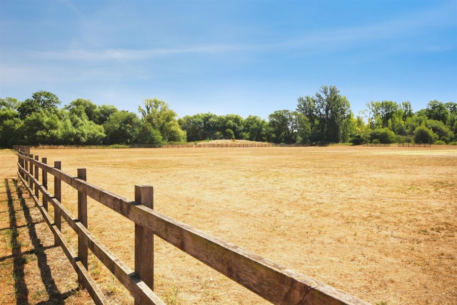 Images for East Park Farm Drive, Charvil, Reading, Berkshire, RG10 EAID:wentworthapi BID:3