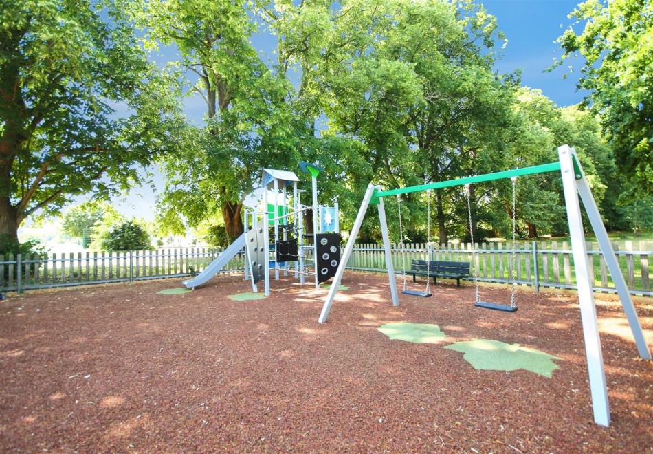 Images for East Park Farm Drive, Charvil, Reading, Berkshire, RG10 EAID:wentworthapi BID:3