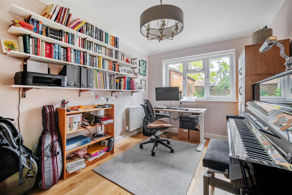 Images for East Park Farm Drive, Charvil, Reading, Berkshire, RG10 EAID:wentworthapi BID:3