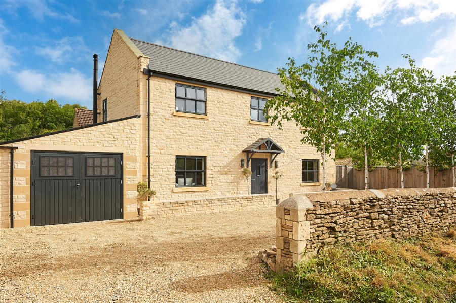 Images for Moor Green, Neston, Corsham EAID:wentworthapi BID:5