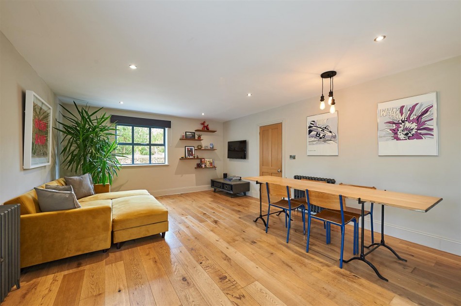 Images for Moor Green, Neston, Corsham EAID:wentworthapi BID:5