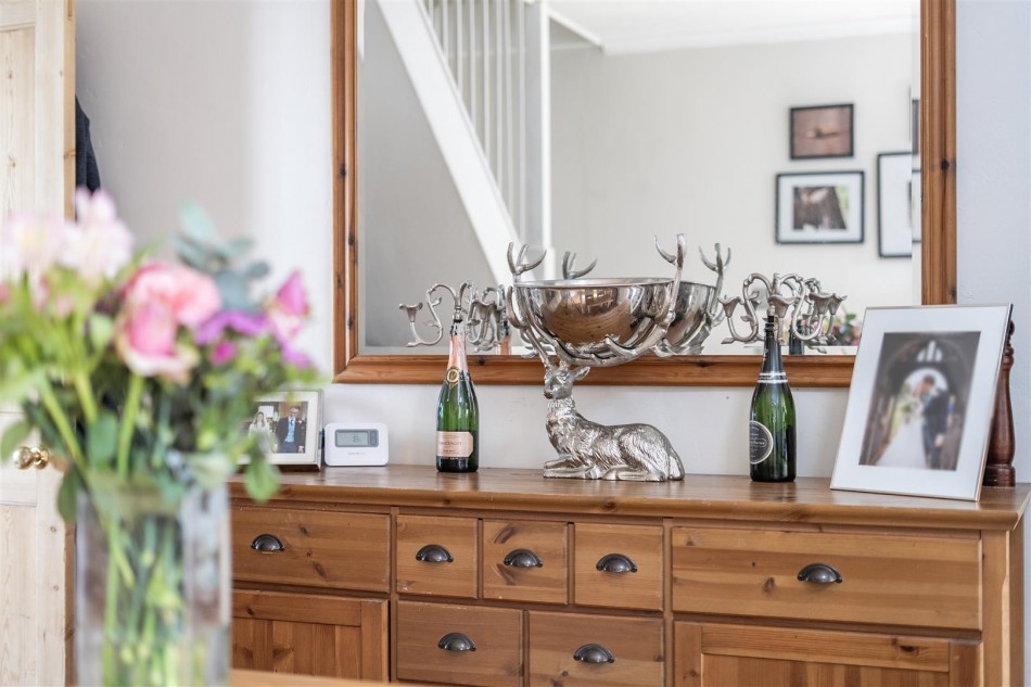 Images for Brook Street, Twyford, Reading, Berkshire, RG10 EAID:wentworthapi BID:3