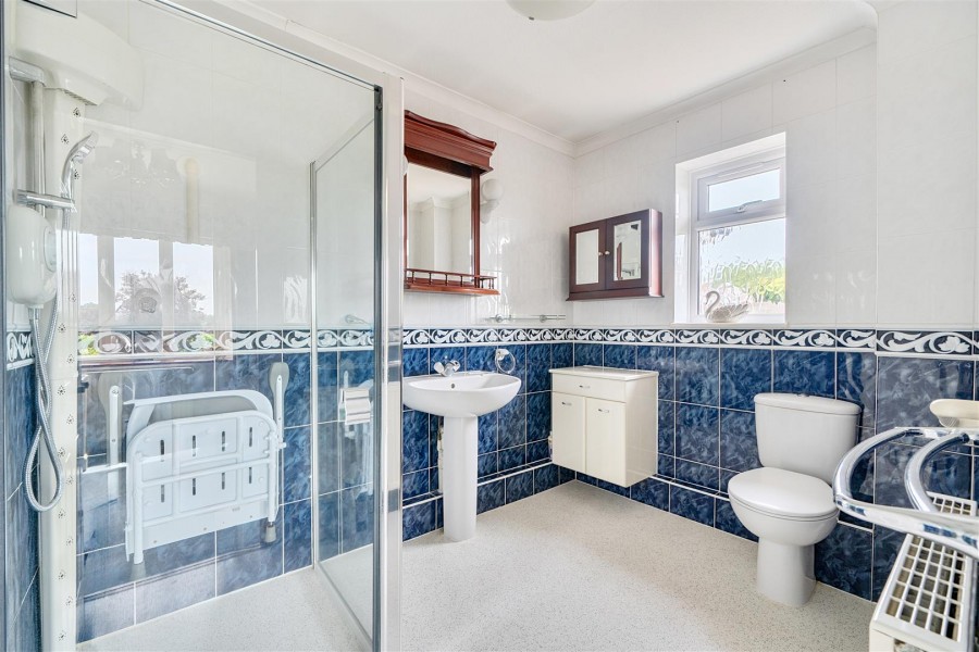 Images for Hurst  road, Twyford, Berkshire, RG10 EAID:wentworthapi BID:3