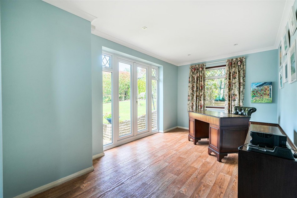Images for Hurst  road, Twyford, Berkshire, RG10 EAID:wentworthapi BID:3