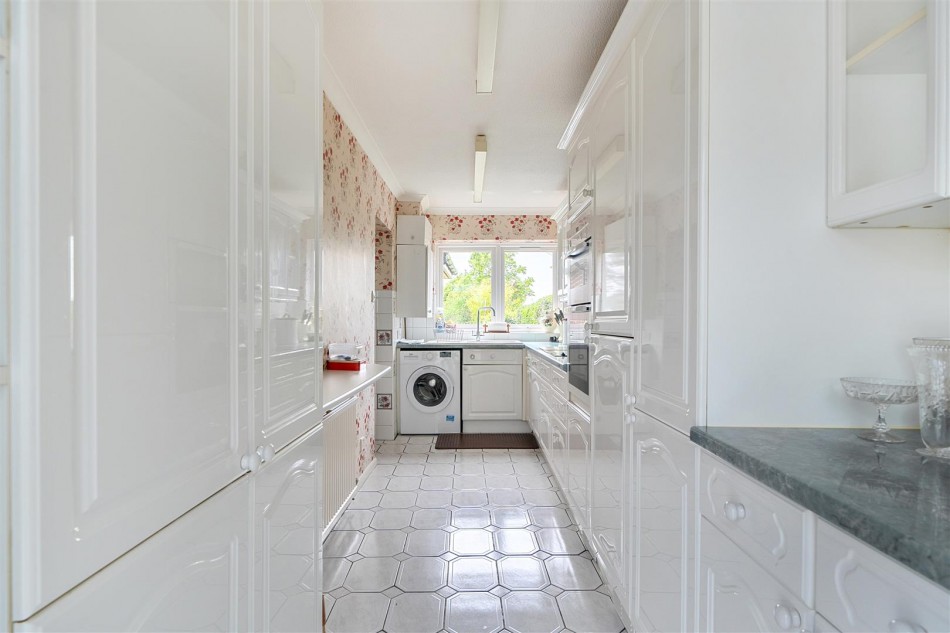 Images for Hurst  road, Twyford, Berkshire, RG10 EAID:wentworthapi BID:3