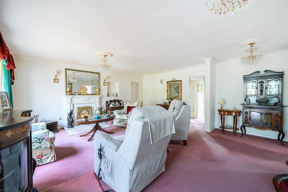 Images for Hurst  road, Twyford, Berkshire, RG10 EAID:wentworthapi BID:3