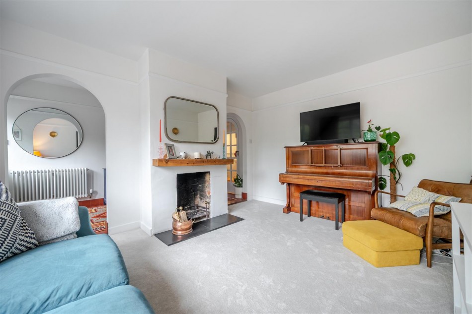 Images for High Street, Wargrave, Reading, Berkshire, RG10 EAID:wentworthapi BID:3