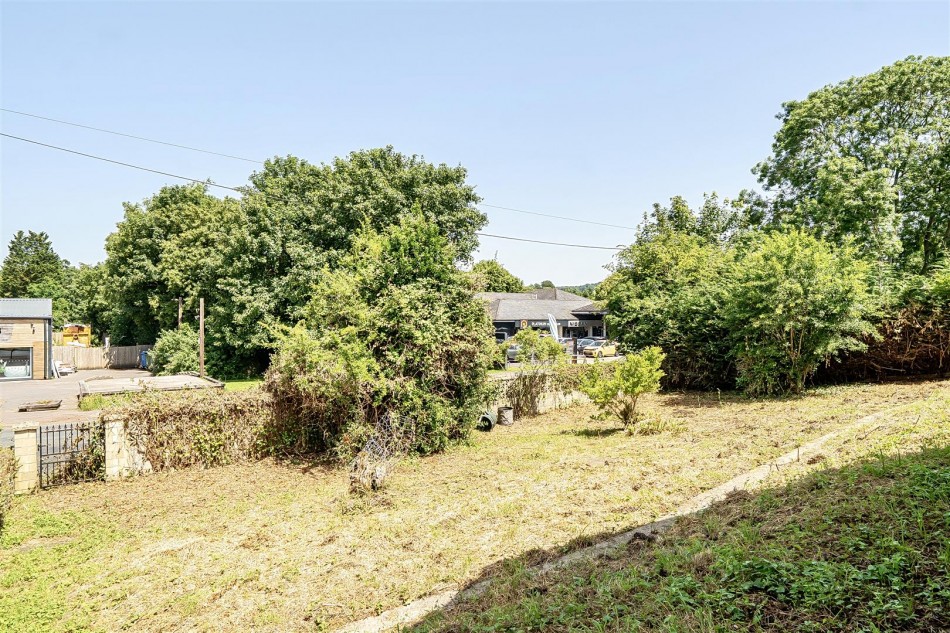 Images for Ashley, Box, Corsham EAID:wentworthapi BID:5
