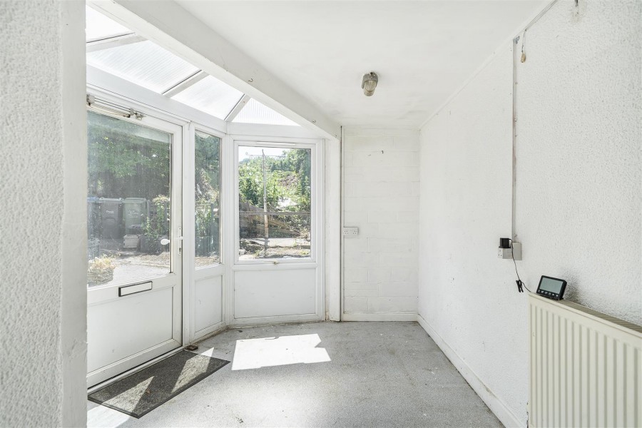 Images for Ashley, Box, Corsham EAID:wentworthapi BID:5