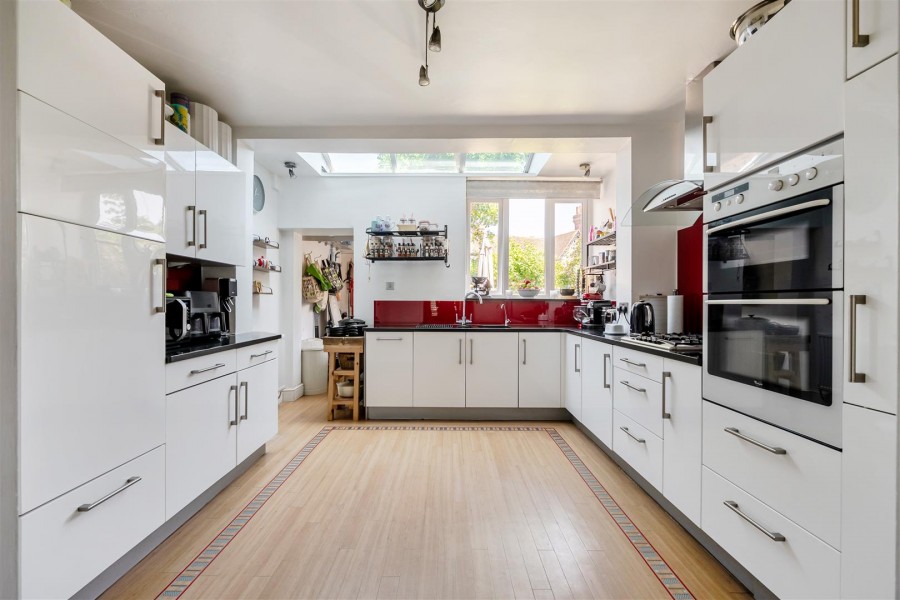 Images for Station Road, Twyford, Reading, Berkshire, RG10 EAID:wentworthapi BID:3