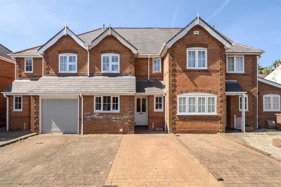 Images for Old Mill Court, High Street, Twyford, Reading EAID:wentworthapi BID:3