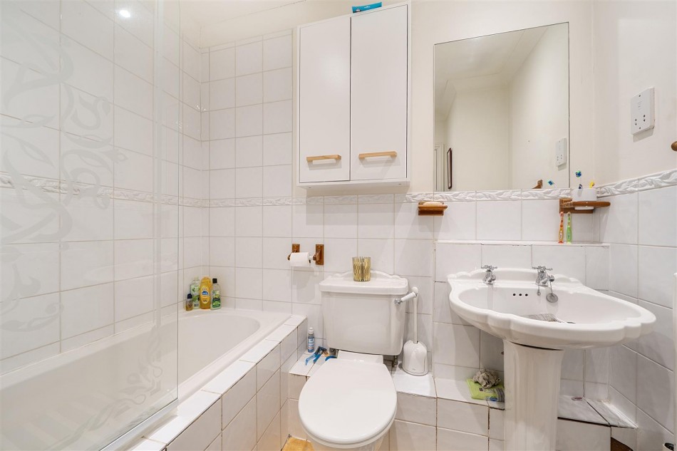 Images for Old Mill Court, High Street, Twyford, Reading EAID:wentworthapi BID:3