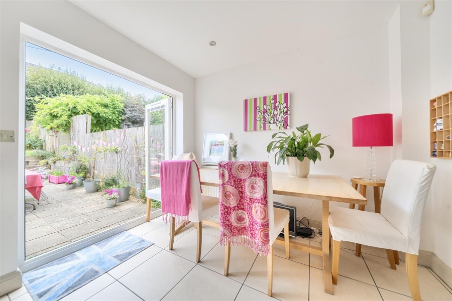 Images for Sabin Close, Bath EAID:wentworthapi BID:5