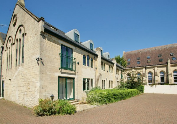 3 St Peters Court